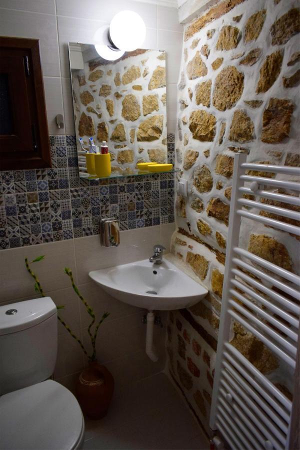 Renovated Old Manor House With Yard Villa Arnaia Ngoại thất bức ảnh