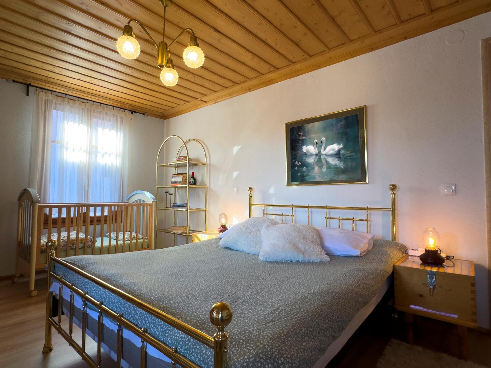 Renovated Old Manor House With Yard Villa Arnaia Ngoại thất bức ảnh